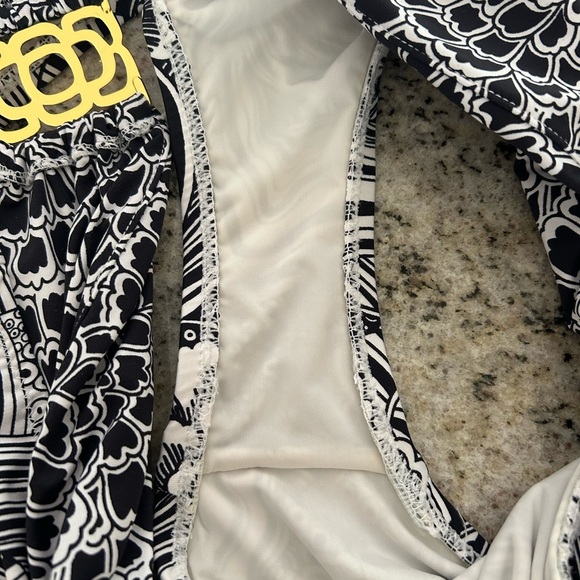 Trina Turk black and white shell bikini bottom gold medallion - Picture 6 of 7